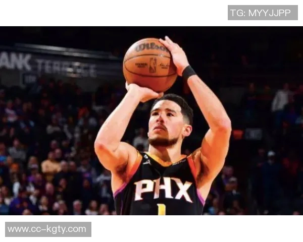 布克右腹股沟拉伤一周后将接受重新评估的最新消息