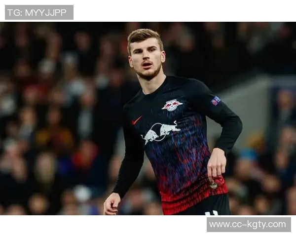 曼联官方庆祝纳尼39岁生日回顾其辉煌生涯230场比赛贡献41球65助攻 曼联官方庆祝纳尼39岁生日回顾其辉煌生涯230场比赛贡献41球65助攻